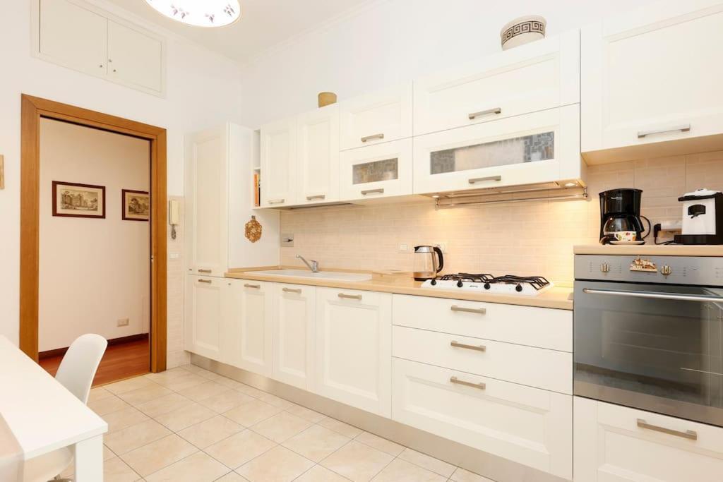 Delizioso Porta Metronia Apartamento Roma
